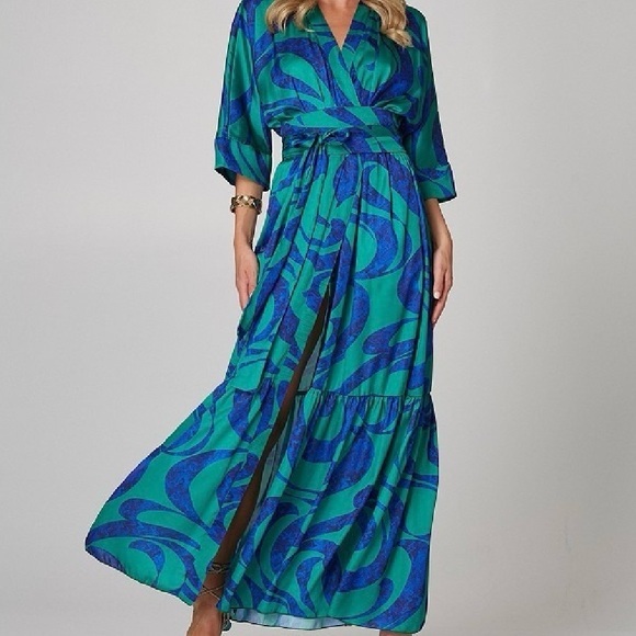 Elegant Green and Blue Maxi Dress - Picture 5 of 14